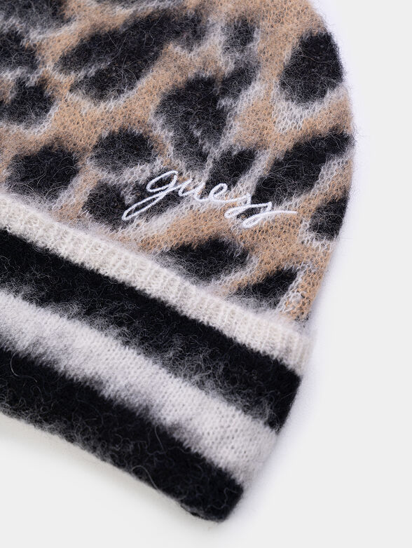 Hat with animal print - 2