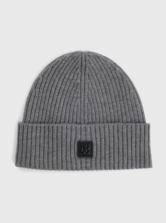Плетена шапка от вълна с лого - 1