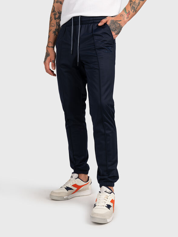 Tracksuit in red and dark blue - 5