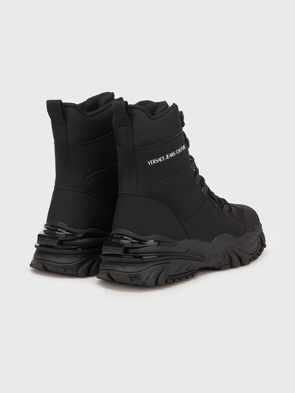 Black boots with contrasting logo inscription - 3