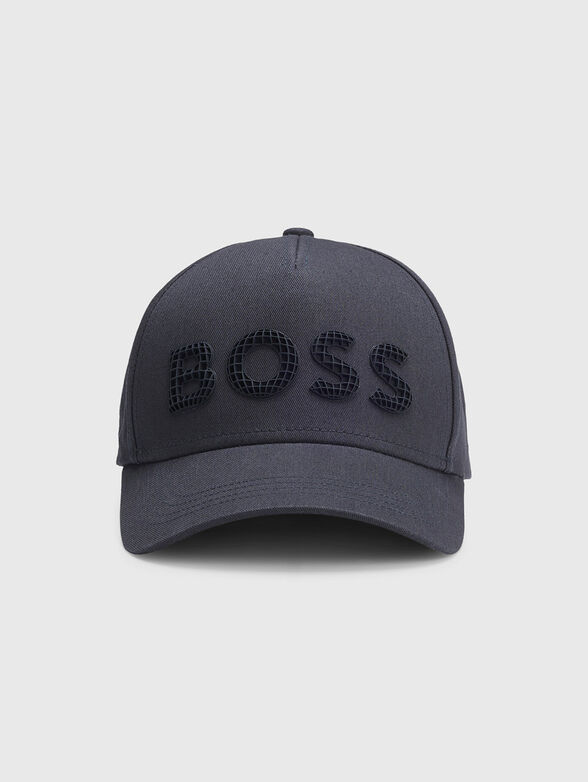 Cap with a visor and an embossed logo - 4