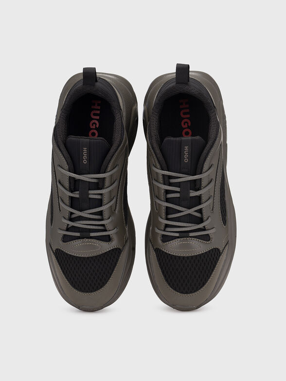 Black sports shoes with logo - 6