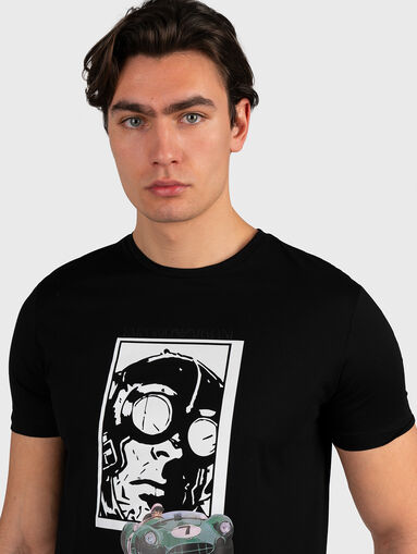 Black T-shirt with attractive pprint - 4