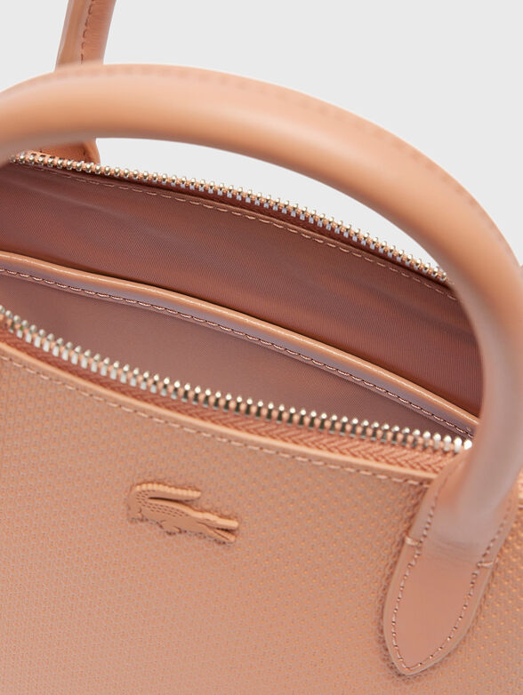 Small leather bag with saffiano effect - 6