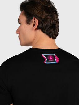 Black T-shirt with attractive pprint - 5