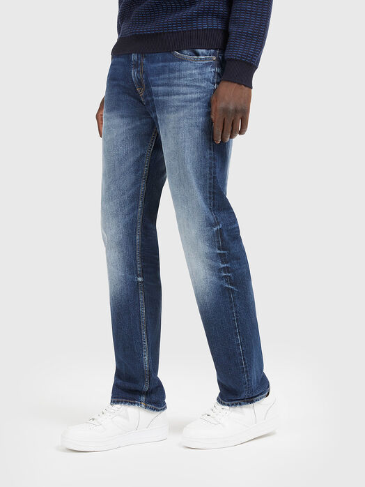Straight jeans with logo accent