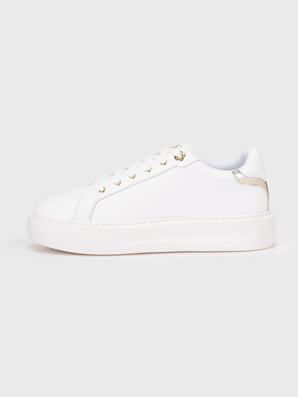 KYLIE 22 sneakers with fancy logo - 4