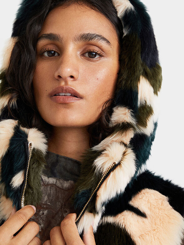 Hooded faux fur vest with zip - 5