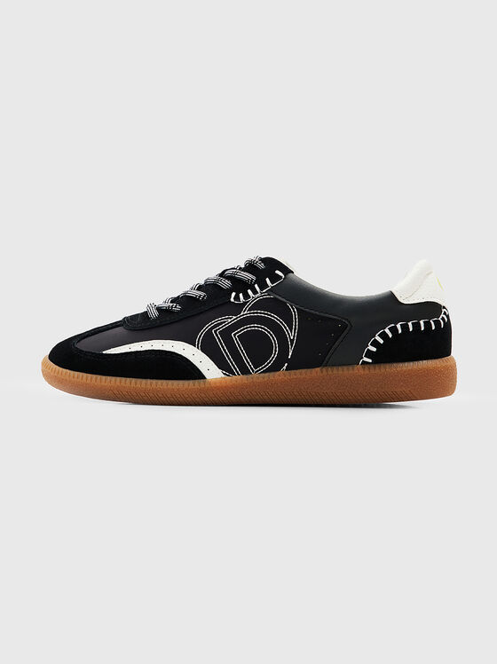 Sneakers with contrast elements - 1