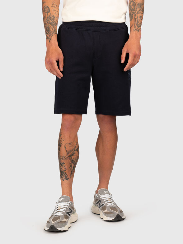 Sports shorts with logo - 1