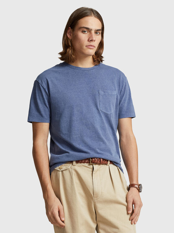 Синя тениска от памук с джоб - 1