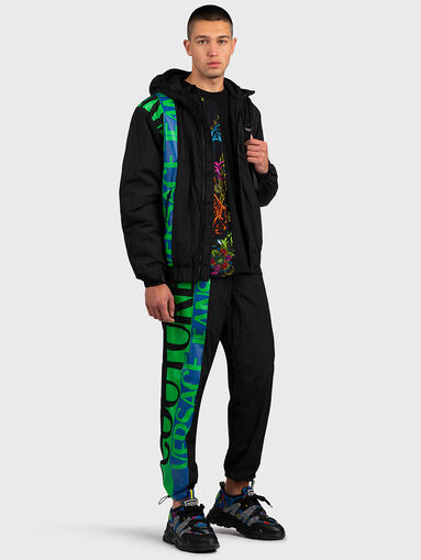 Sports jacket with zipper and hood - 5