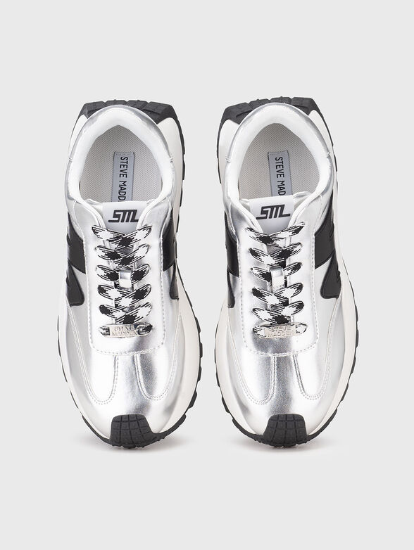 Sports shoes with logo detail - 6