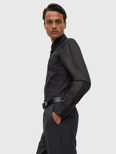 HANK shirt in black - 4