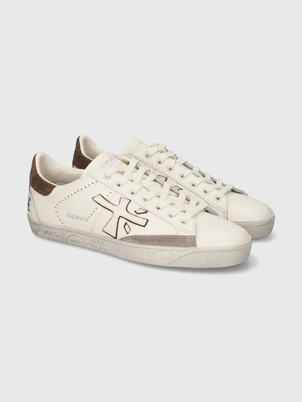 Sports shoes in leather - 2