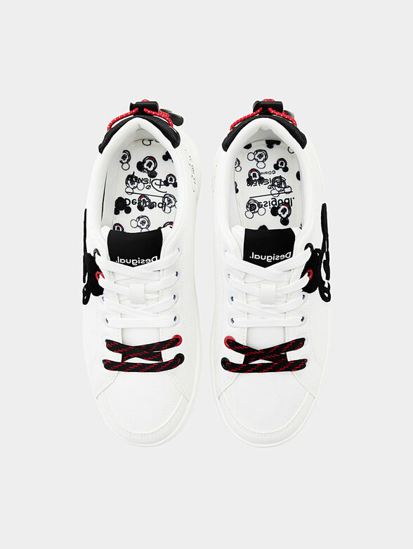 White sports shoes with Mickey Mouse accent - 5