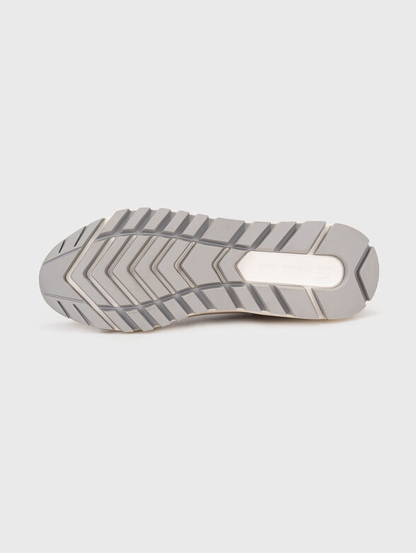 Beige sports shoes - 5