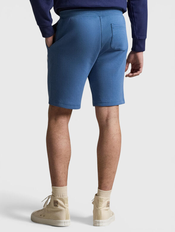 Shorts with a mini logo - 2