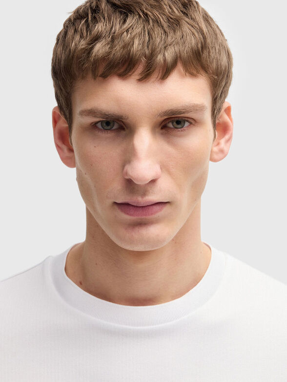 Cotton T-shirt with side slits - 4