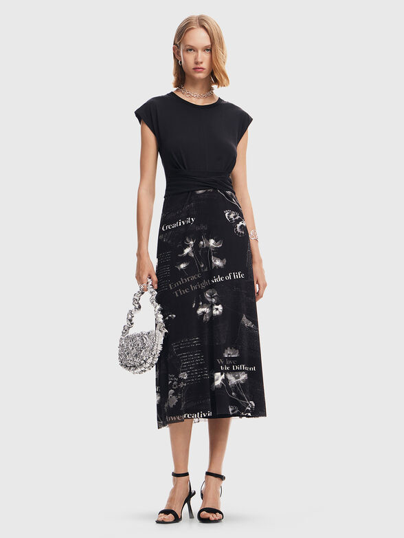 Dress with contrasting design  - 4