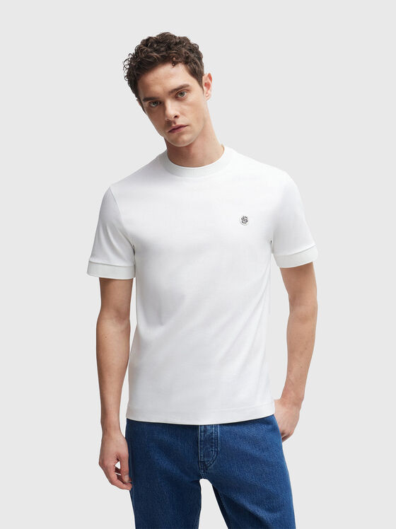 White T-shirt with oval neckline - 1