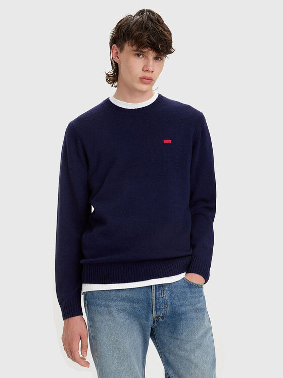 Тъмносин пуловер с контрастно лого  - 1