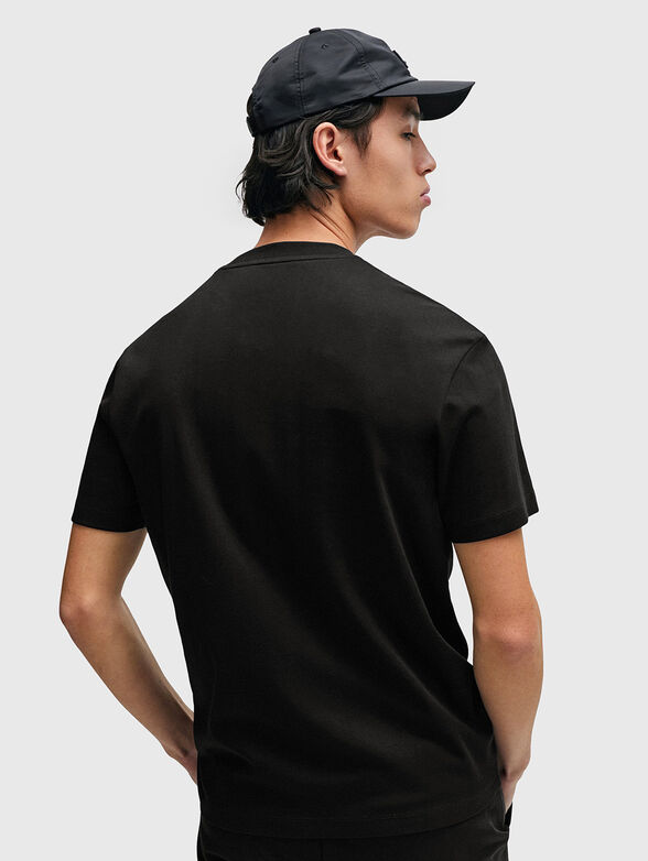Cotton T-shirt with oval neckline in black - 3