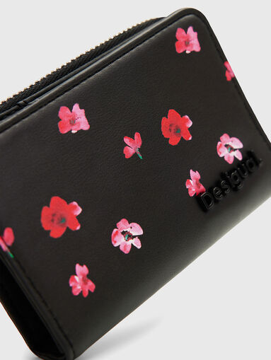 Small black wallet with floral print - 4