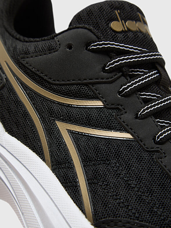 SNIPE W sports shoes with gold accents - 4