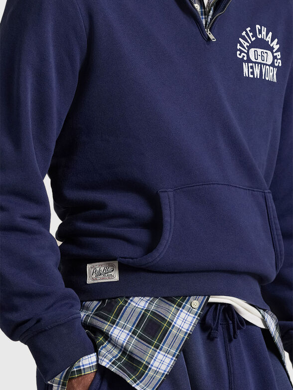 Sweatshirt with print - 4