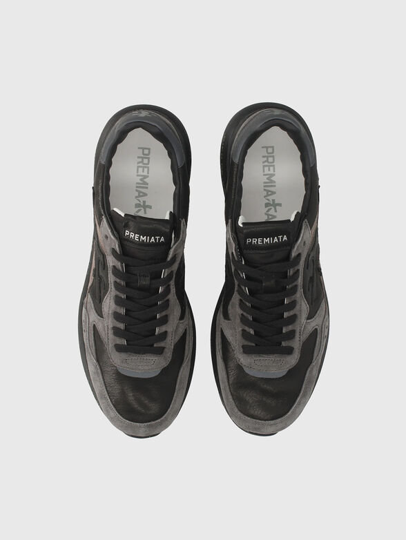 Sneakers with a logo detail - 6