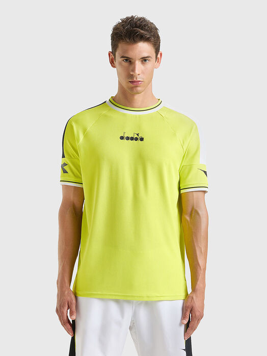 Спортна тениска с лого акцент в зелен цвят
