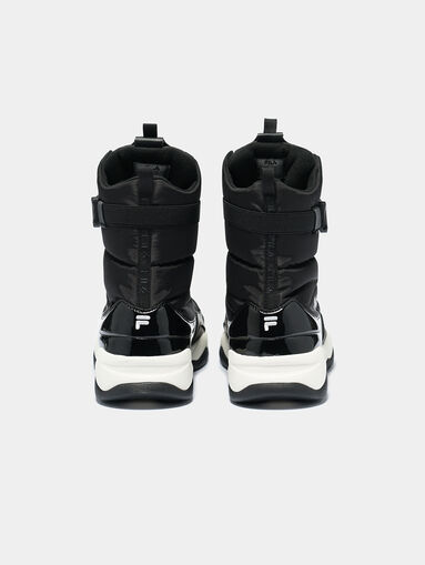 RAY NEVE Black boots with patent look detail - 3