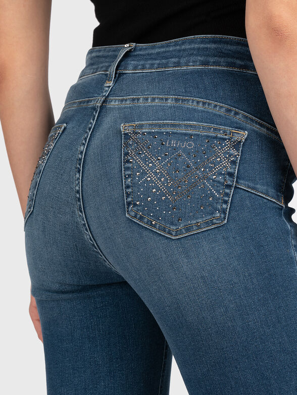 Skinny jeans with appliqued rhinestones - 3