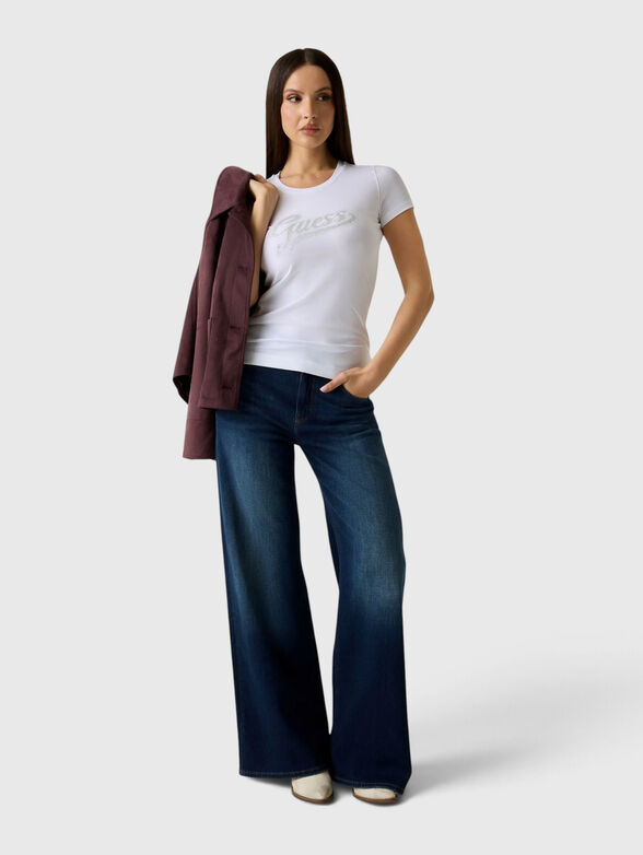 T-shirt with an oval neckline - 2