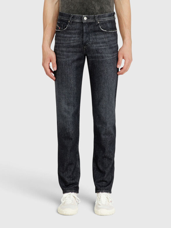 Jeans with a logo appliqu&eacute; - 1
