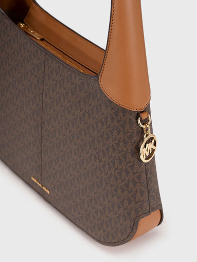 Monogram shoulder bag - 4
