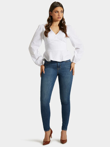 Blue jeans with logo patch - 5