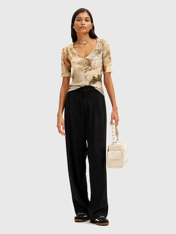 V-neck T-shirt with print - 2