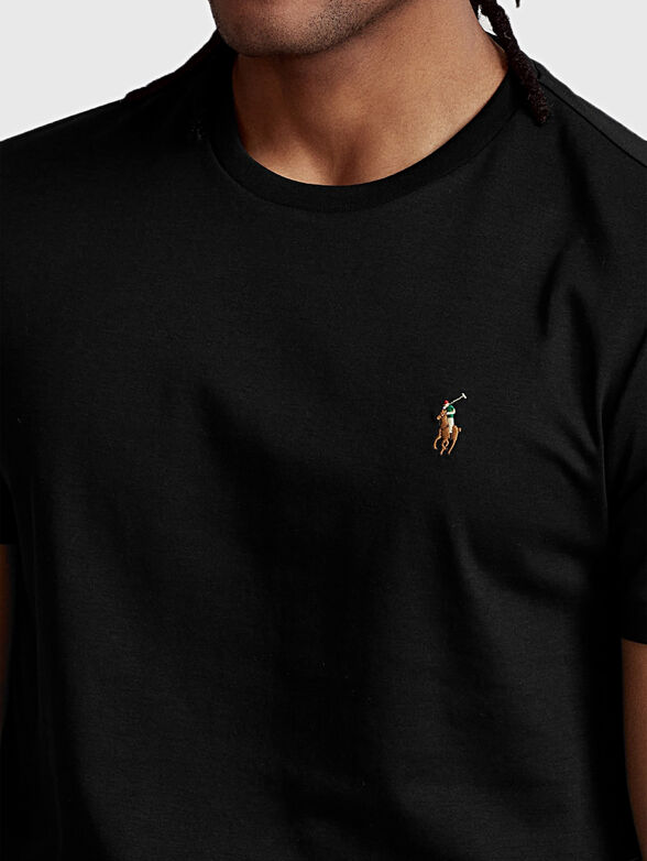 Black tee with logo embroidery - 2