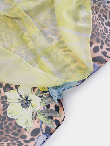 Scarf with animal print - 3