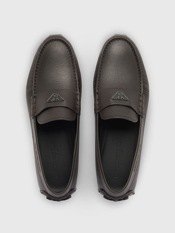 Leather moccasins with a saffiano effect - 6