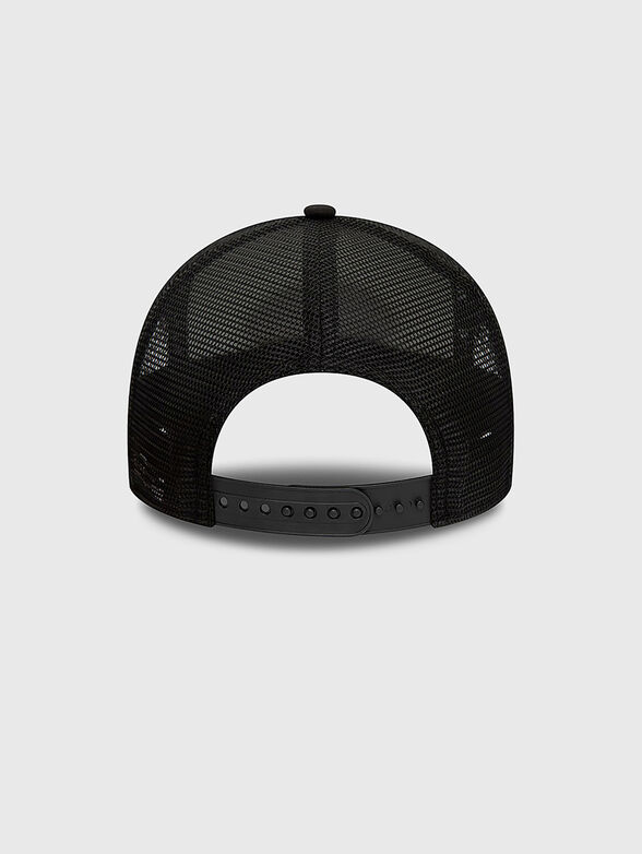 Cap with contrast visor and logo - 2