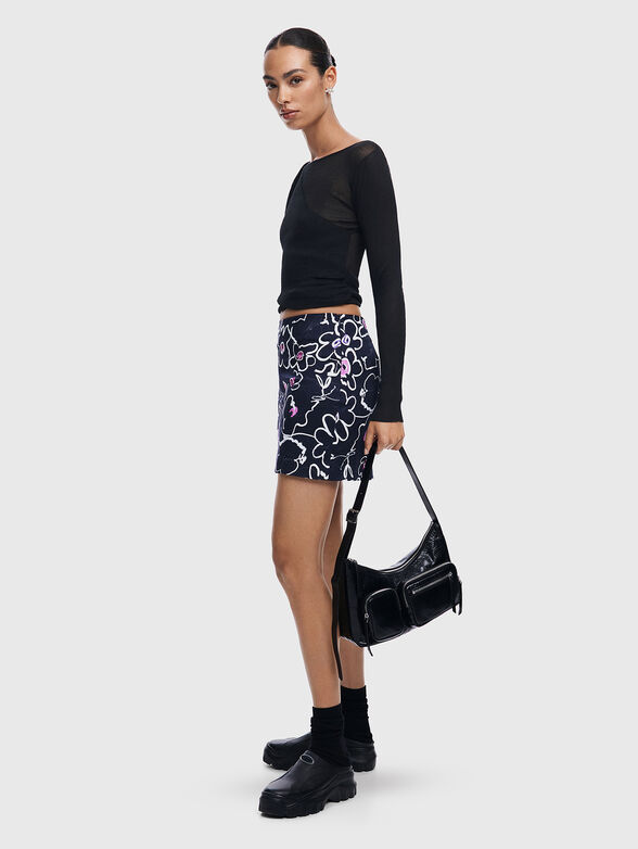 Mini skirt with floral print - 5