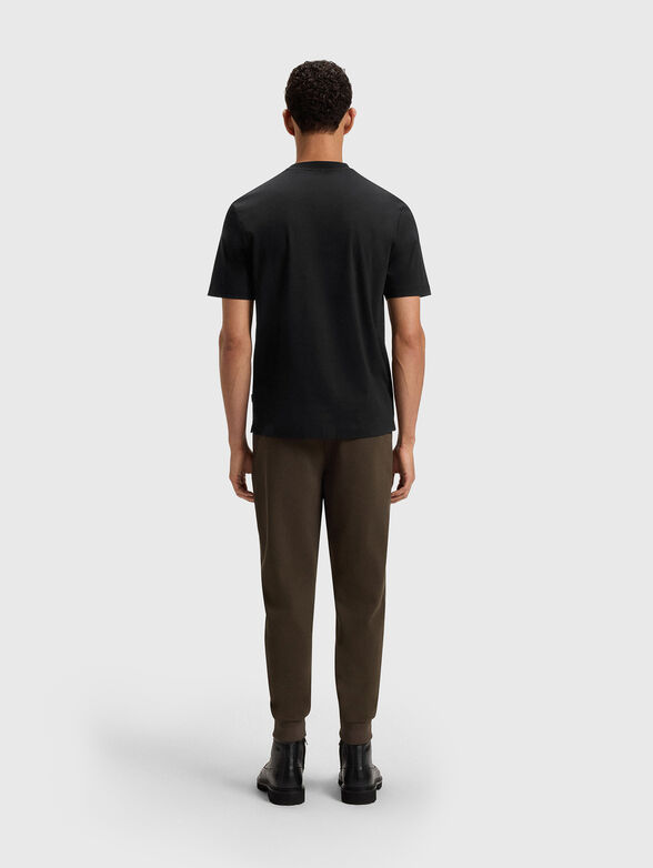 White T-shirt with oval neckline - 3