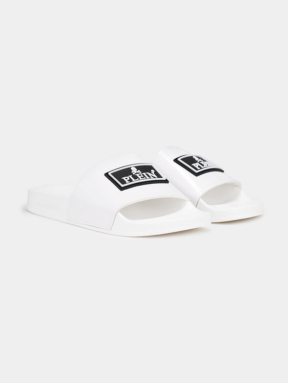 Slides in black with logo detail - 2