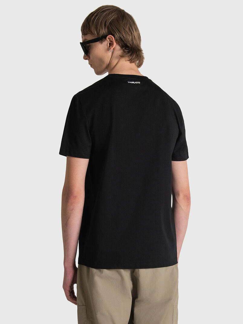 Black T-shirt with print - 3