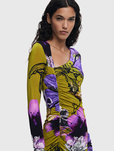 Midi dress with long sleeves - 4