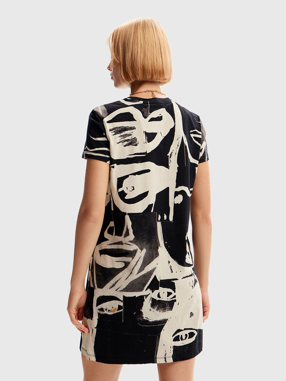 Mini dress with contrasting art print - 2