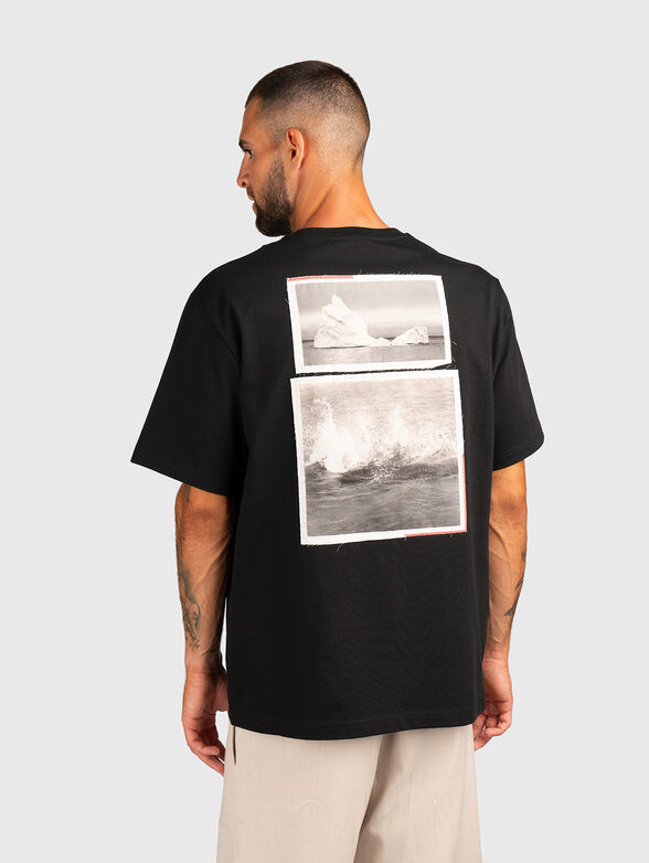 Oversized T-shirt with accent back - 2
